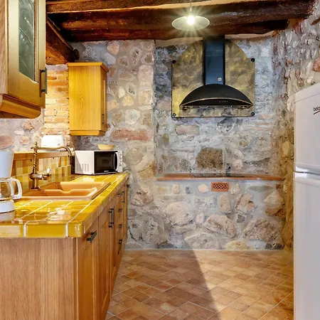 Casa Encanto Con Jacuzzi Lantställe Mont-roig del Camp