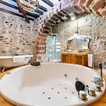Casa Encanto Con Jacuzzi * ムンロッチ・ダル・カム